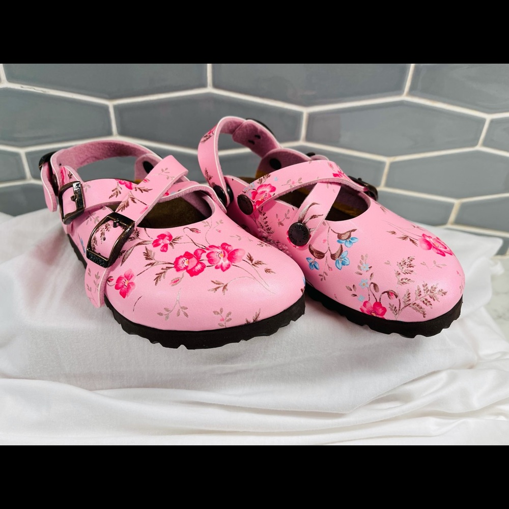 Children’s Isabella pink floral Birkenstock floral clogs nwot